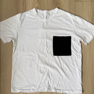 Unisex Oak & Fort tshirt size S